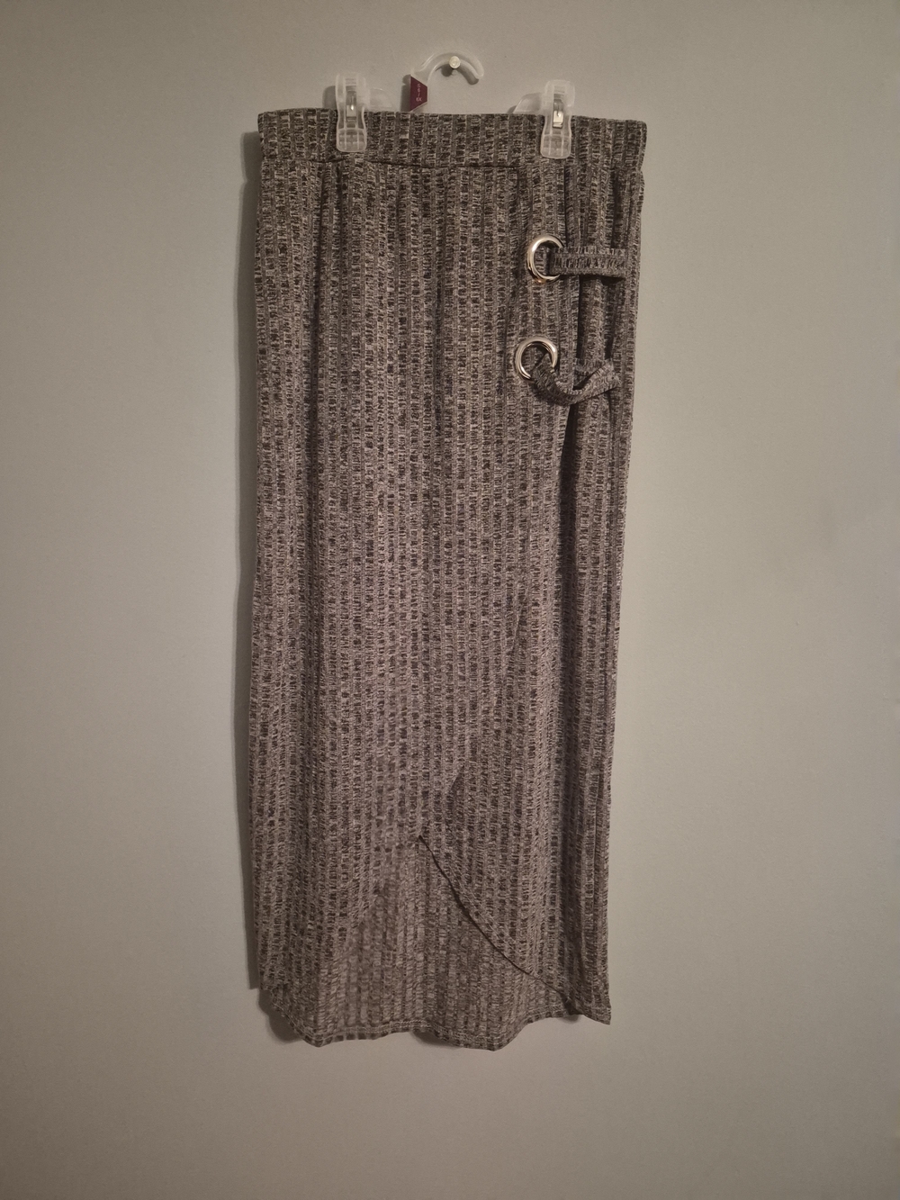 Ribbed Maxi Skirt with D-Ring Accent - Gray